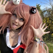 Junko Enoshima Pictures