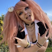 Junko Enoshima Pictures