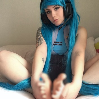 Miku Feet Set - 11 photos