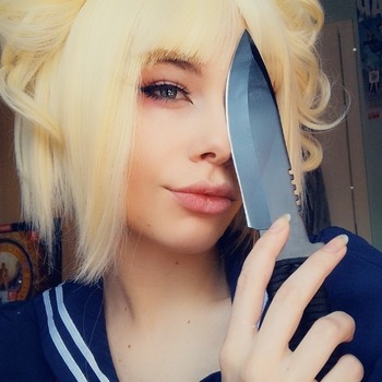 Himiko Toga Selfie Photoset