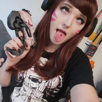 Set: Ahegao Casual D.VA Cosplay with Gun