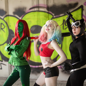 Harley, Catwoman and Poison ivy