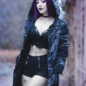 Raven Casual (20 photos)