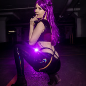 League of Legends: SG Ahri & KDA Kaisa HQ Cosplay & Boudoir