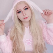 Fluffy pink pyjama set(blonde)