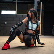 Sexy Fighter Tifa Lockhart (25 photos)