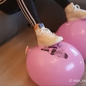 Video 114 - playing with my balloons & Adidas Cannes