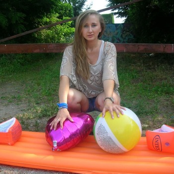 SOPHIE DESTROY ALL INFLATABLES - 04