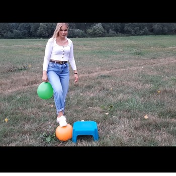 Emilia1 sneakers stomp pop 3 balloons