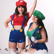 Mario & Luigi Plus Cat Maids w/Colossal Smidgen