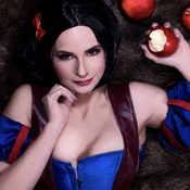 Snow White Reg & Boudoir