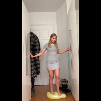 Emilia4 barefoot stomp pop 3 balloons (2 Videos)