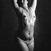 Sinnliches Shooting mit JP (26 Fotos jeweils in schwarz und Farbig)