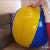 Video 140 - inflating my giant beachball & popping by knife