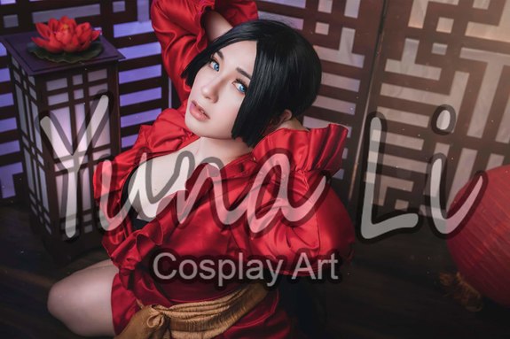 Boa Hancock (only sexy pics)