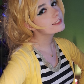 Chloe set from 2021