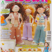 an old magazine in Spainish :  three pretty and fashion miniatures