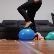 Heel pop balloons by Ary