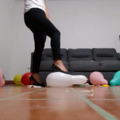 Heel pop balloons by Ary