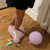 Sarah bursting pro