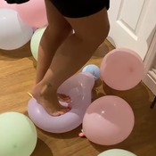 Sarah bursting pro
