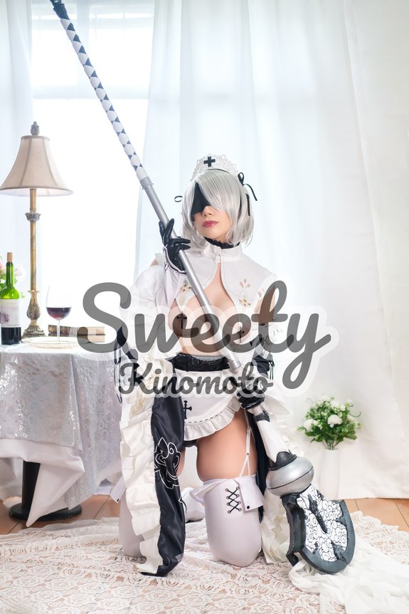 2B maid nun cosplay