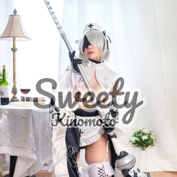 2B maid nun cosplay