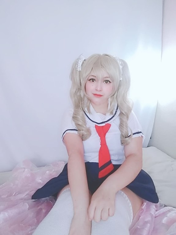 selfis barbara seifuku