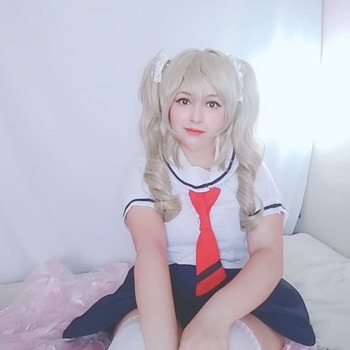 selfis barbara seifuku