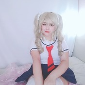 selfis barbara seifuku