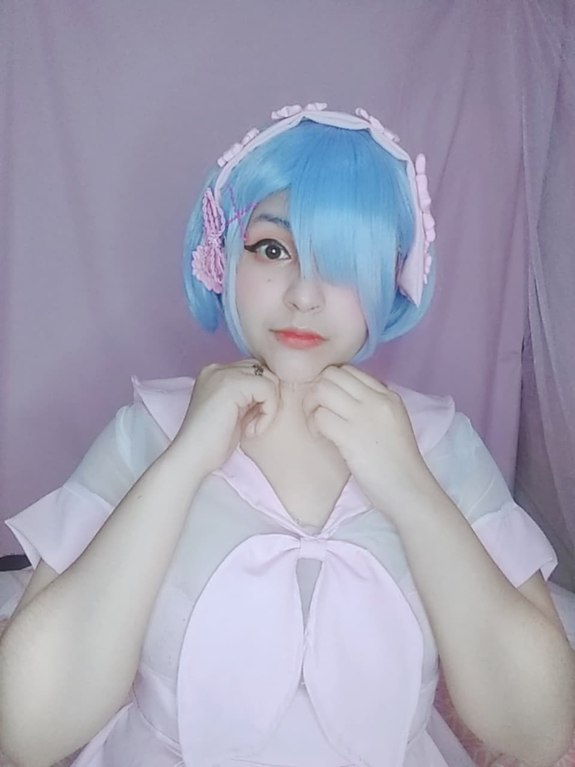 selfis Rem Pink