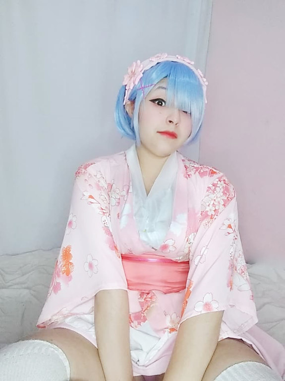 selfis Rem Sakura