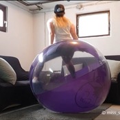 Video 162 - riding my giant SHOSU beachball