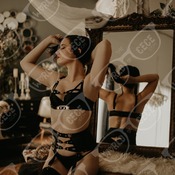 Boudoir 2020: Black & Gold Garter set