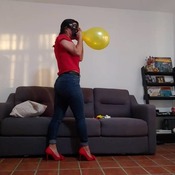 Blow to pop in sexy jeans and high heels Ary!!