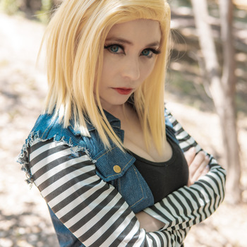Androide 18 cosplay