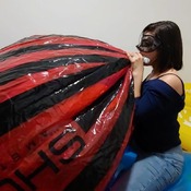 Mouth blow big shosu beachball by Alice!!