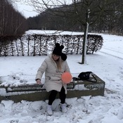 Popping balloon With cigarette