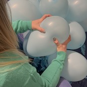 SAKURA - 100 BALLOONS vs MY NAILS