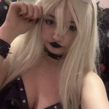 Bowsette Cosplay (5 Files)