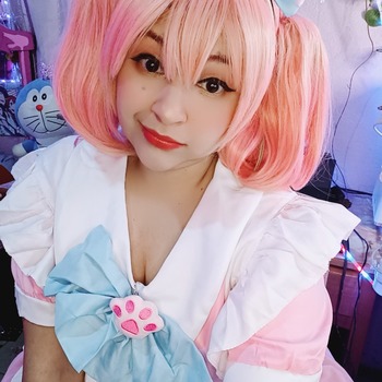 Kawaii Maid selfis