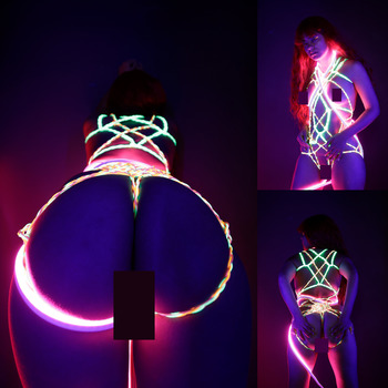 Leslie neon y cuerdas
