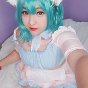 Miku Neko selfis