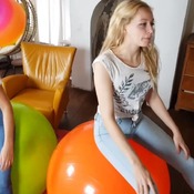 Evelyn and Brianna bounces two candoo gymball hard-soft.