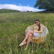 Inflating and deflating inflatable chair
