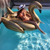 Veronika 3 - Shooting with golden swan and pegasus