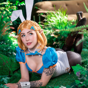 Bunnysuit Zelda (30 photos)