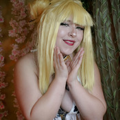 Lucy Taurus Vidéo spéciale lait with topless