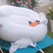 Inflating poolfloats for shooting