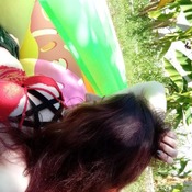 Jana with air mattress and donutheart